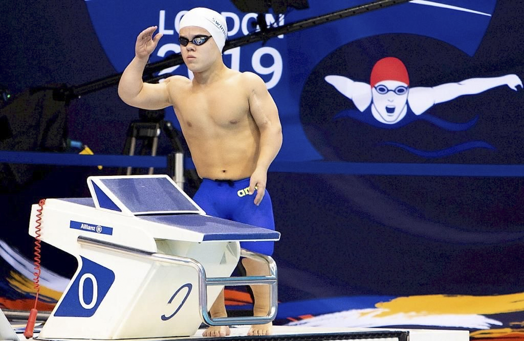 Uimari Henrik Krogius sai Paralympiarahastosta stipendin harjoitus- ja kilpailukuluihin